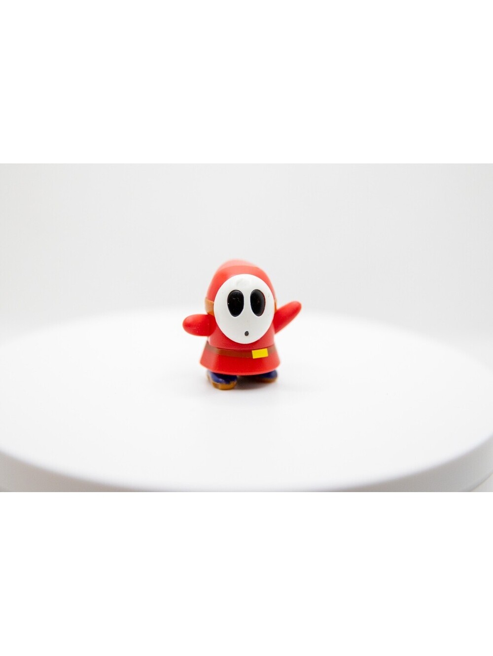 Jakks Super Mario World of Nintendo 2" SHY GUY RED Figure
